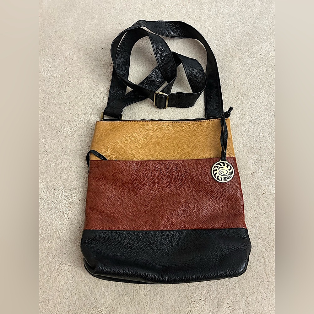 Alla tri color handbag